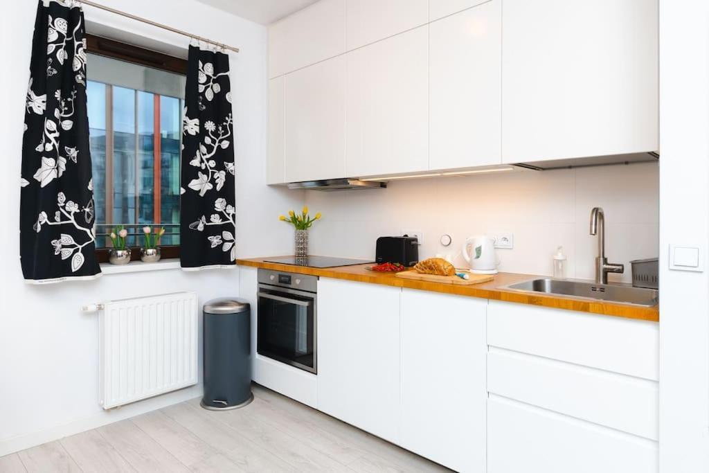 Sempre Warszawa-smart Tv-netflix-amazing Location * Warschau
